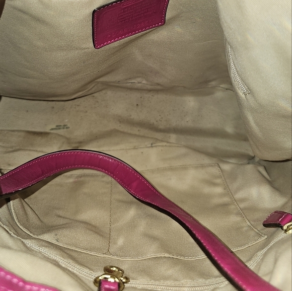 COACH BAG X-LARGE TOTE JACQUARD C with Hot Pink Vinyl 18" w x 11.5" L - Picture 6 of 14